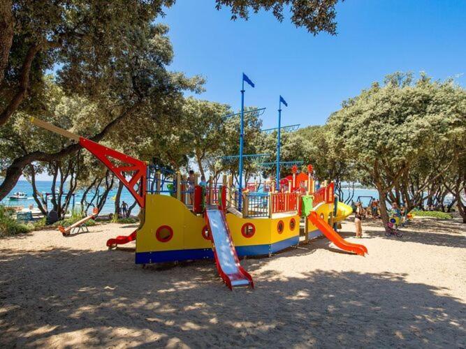 Premium Mobile Home In Novalja Exterior foto